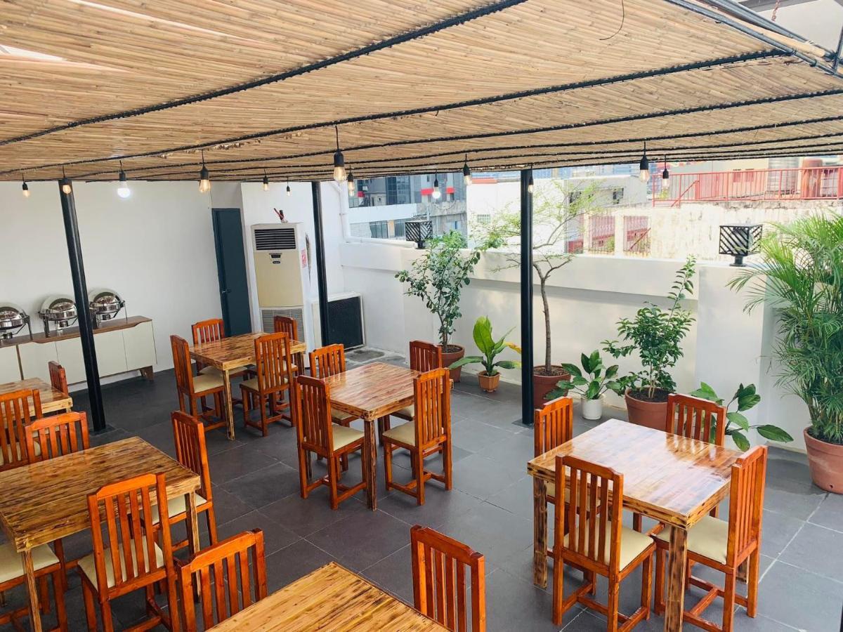 Crosswinds Hotel Paranaque City 外观 照片